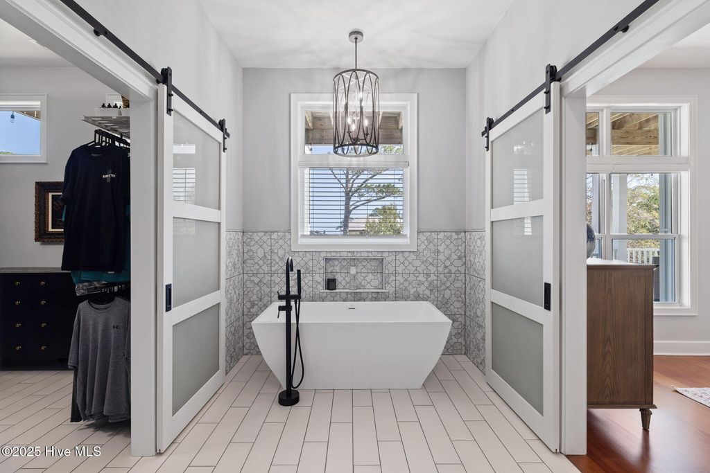 Image 39 of property listing at 208 Oak Outlook Way N, Carolina Beach, NC 28428