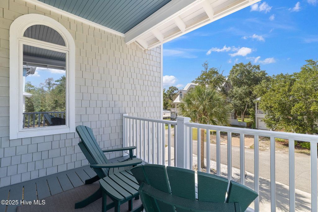 Image 52 of property listing at 208 Oak Outlook Way N, Carolina Beach, NC 28428