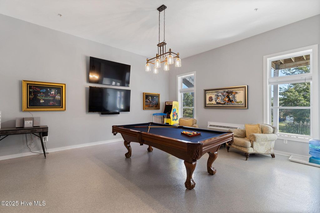 Image 60 of property listing at 208 Oak Outlook Way N, Carolina Beach, NC 28428