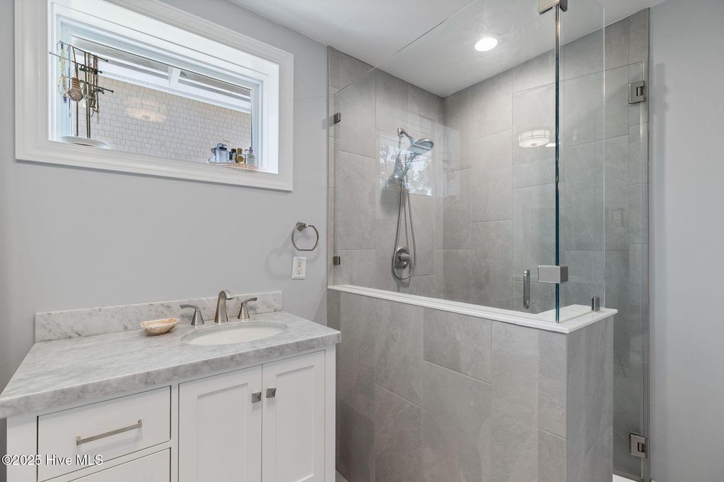 Image 65 of property listing at 208 Oak Outlook Way N, Carolina Beach, NC 28428