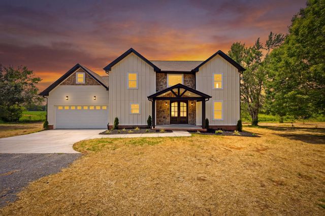 3305 Dobbins Pike, Portland, TN 37148