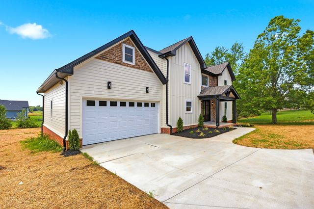 3305 Dobbins Pike, Portland, TN 37148