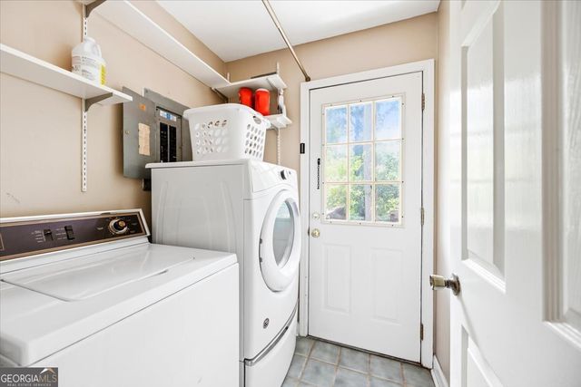 3240 Lousie Place, Macon, GA 31204