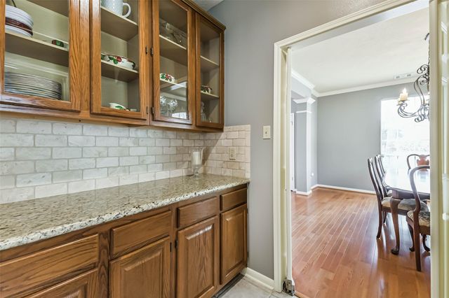 5002 Natural Bridge Drive, Kingwood, TX 77345