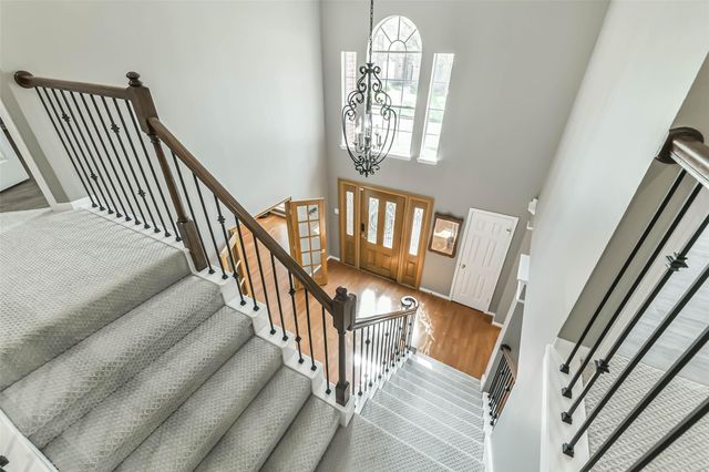 5002 Natural Bridge Drive, Kingwood, TX 77345