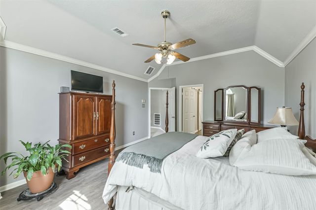 5002 Natural Bridge Drive, Kingwood, TX 77345