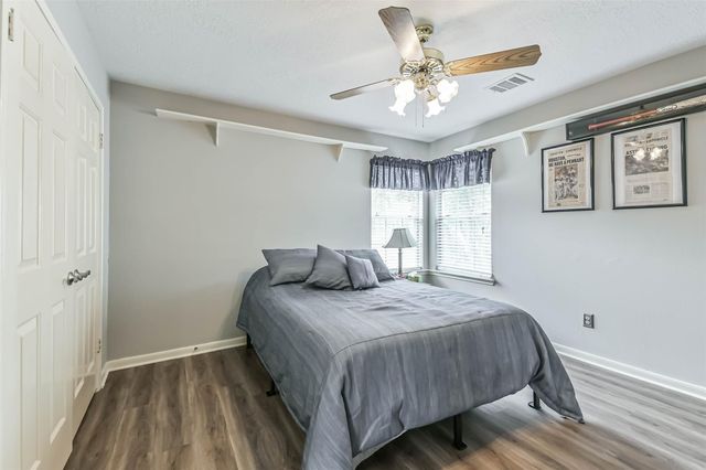 5002 Natural Bridge Drive, Kingwood, TX 77345