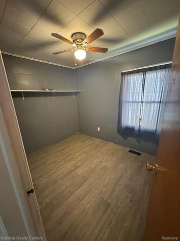 5036 Moore Street, Wayne, MI 48184