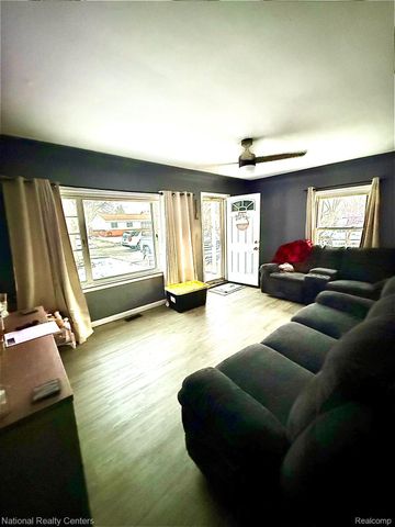 5036 Moore Street, Wayne, MI 48184