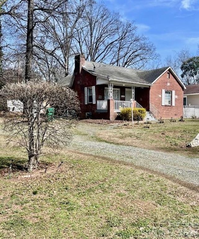 3724 Alabama Avenue, Charlotte, NC 28216