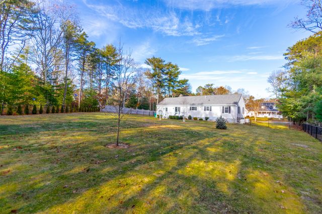 183 Simons Narrows Road, Mashpee, MA 02649