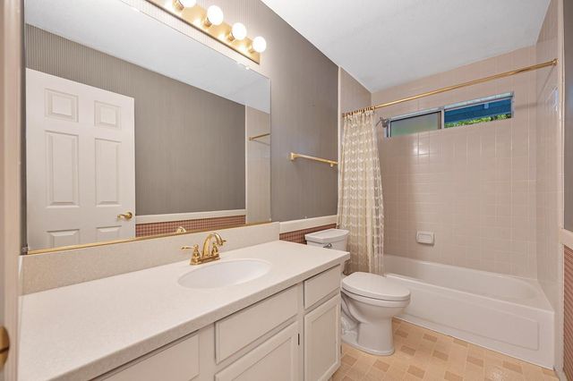 5904 Bar Harbour Ct, Elk Grove, CA 95758