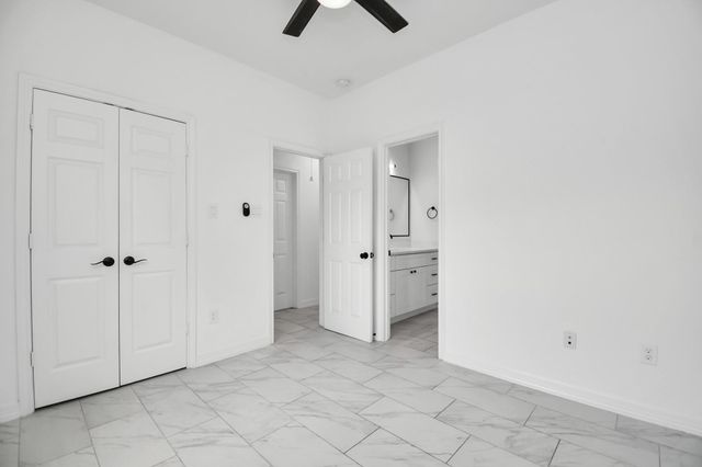 9003 Prairie View Drive B, Houston, TX 77088