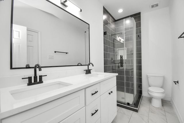 9003 Prairie View Drive B, Houston, TX 77088