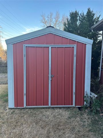 7449 Trenton Avenue, University City, MO 63130