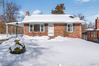 7449 Trenton Avenue, University City, MO 63130