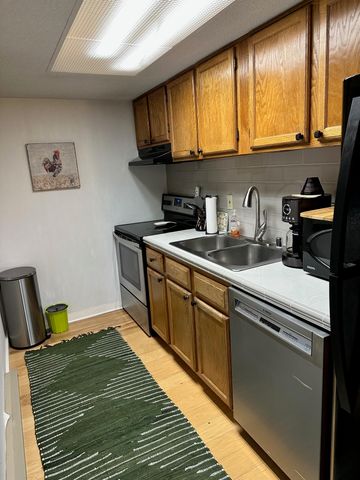 199 Mountainside Drive, Stowe, VT 05672