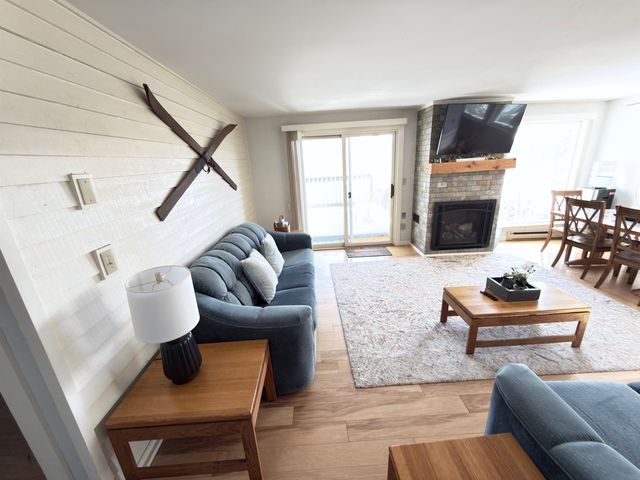 199 Mountainside Drive, Stowe, VT 05672