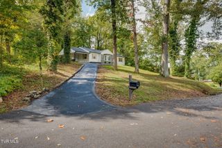 516 White Oak Lane, Kingsport, TN 37663