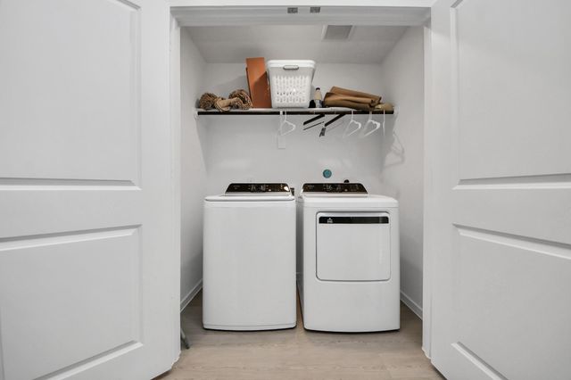 8202 Tempest Stone Drive, Rosharon, TX 77583