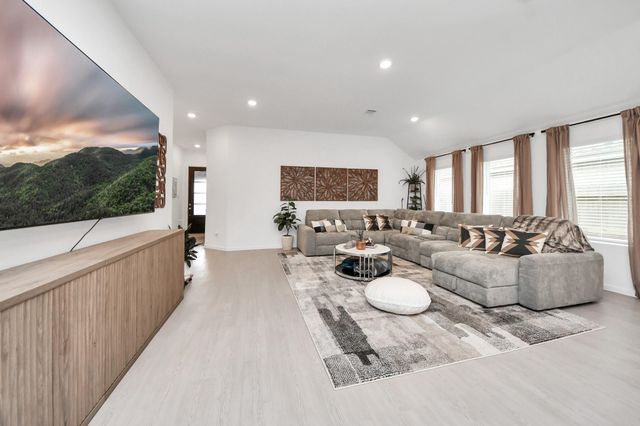 8202 Tempest Stone Drive, Rosharon, TX 77583