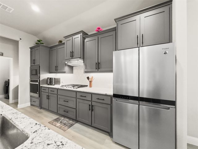 3722 Autumncrest Street, Grand Prairie, TX 76065