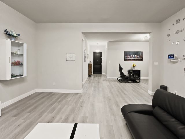 3722 Autumncrest Street, Grand Prairie, TX 76065