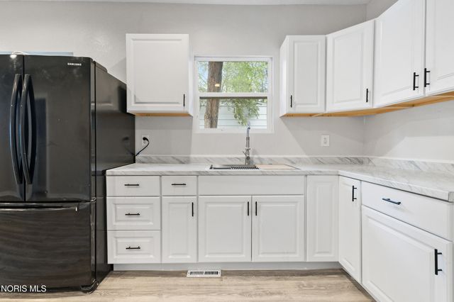 3644 Jackman Road, Toledo, OH 43612