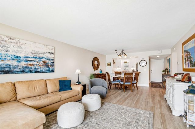 7540 BAY ISLAND DRIVE S 162, South Pasadena, FL 33707