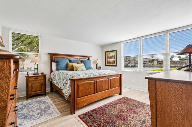 7540 BAY ISLAND DRIVE S 162, South Pasadena, FL 33707