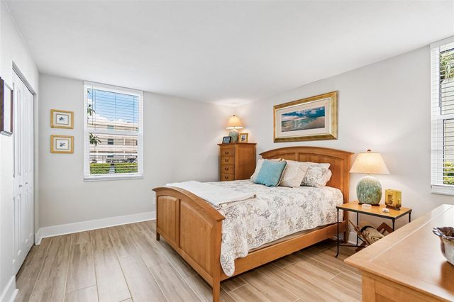7540 BAY ISLAND DRIVE S 162, South Pasadena, FL 33707