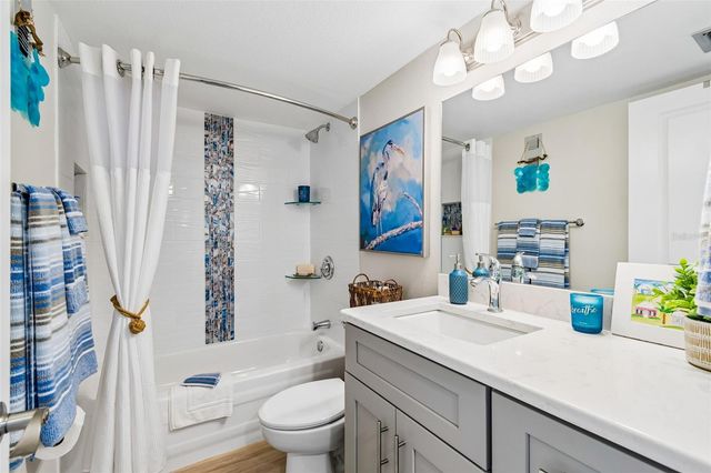 7540 BAY ISLAND DRIVE S 162, South Pasadena, FL 33707