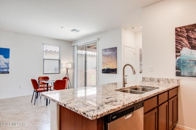 9239 N Peridot Vista Avenue, Tucson, AZ 85742