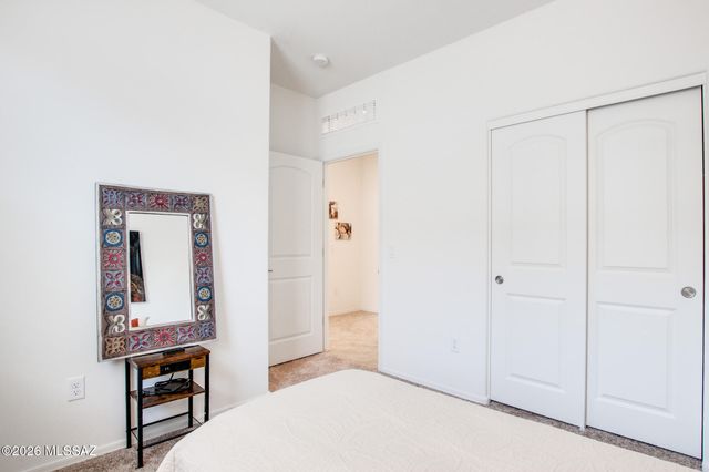 9239 N Peridot Vista Avenue, Tucson, AZ 85742