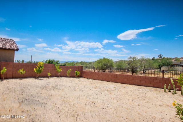9239 N Peridot Vista Avenue, Tucson, AZ 85742