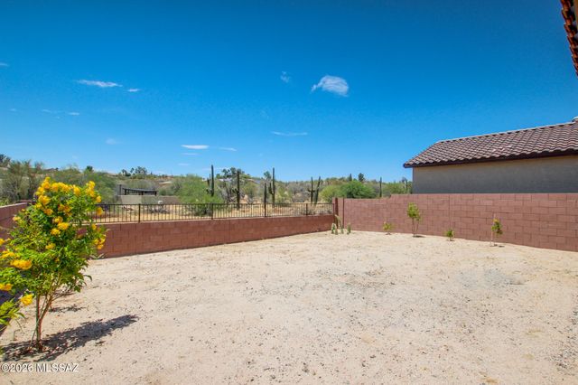 9239 N Peridot Vista Avenue, Tucson, AZ 85742
