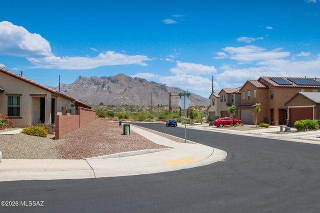 9239 N Peridot Vista Avenue, Tucson, AZ 85742