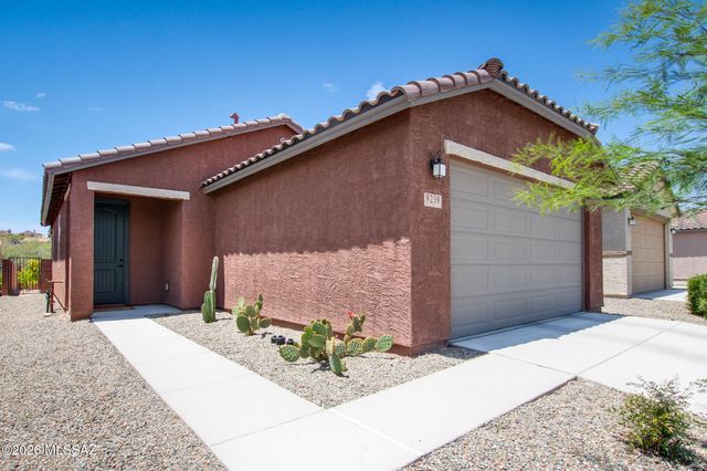 9239 N Peridot Vista Avenue, Tucson, AZ 85742