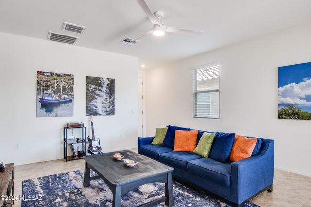 9239 N Peridot Vista Avenue, Tucson, AZ 85742