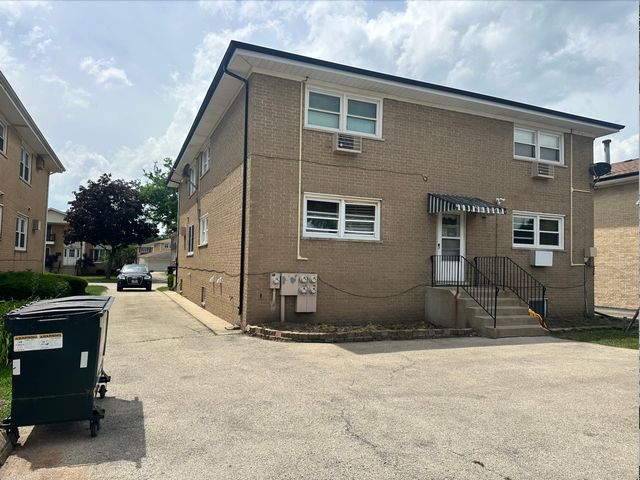 4533 Elm Avenue, Brookfield, IL 60513