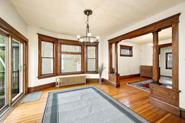 873 Carroll Avenue, Saint Paul, MN 55104