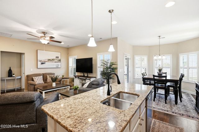 18 Lighthouse Cove Loop, Calabash, NC 28467