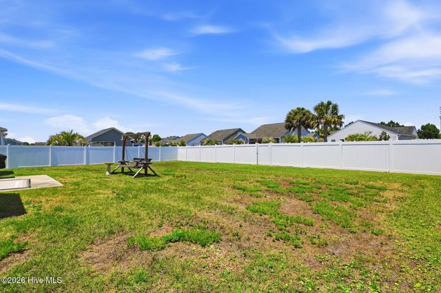18 Lighthouse Cove Loop, Calabash, NC 28467