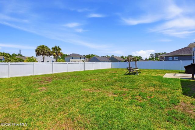 18 Lighthouse Cove Loop, Calabash, NC 28467