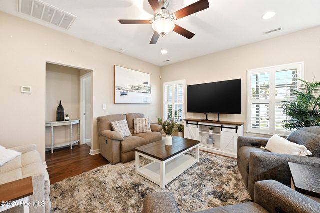 18 Lighthouse Cove Loop, Calabash, NC 28467