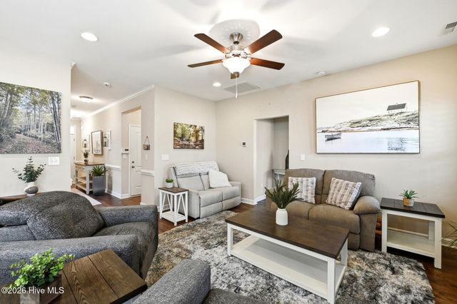 18 Lighthouse Cove Loop, Calabash, NC 28467