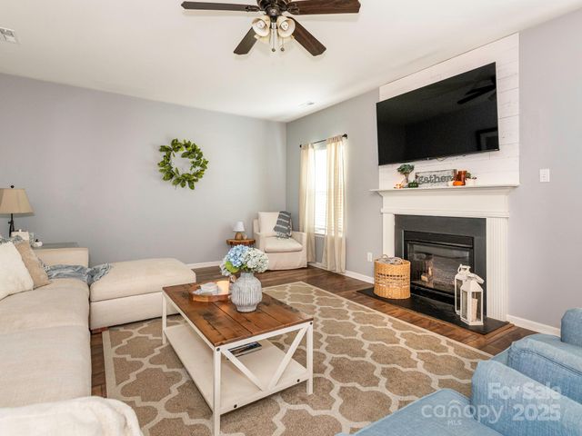 8208 Stourhead Gardens Lane, Waxhaw, NC 28173