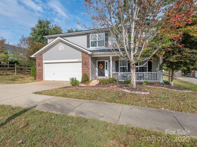 8208 Stourhead Gardens Lane, Waxhaw, NC 28173