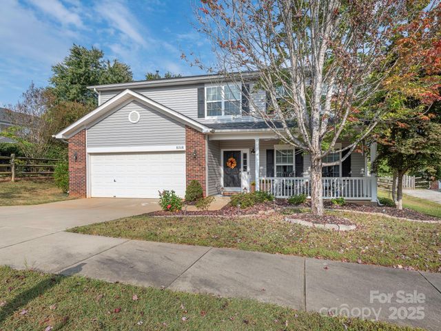8208 Stourhead Gardens Lane, Waxhaw, NC 28173