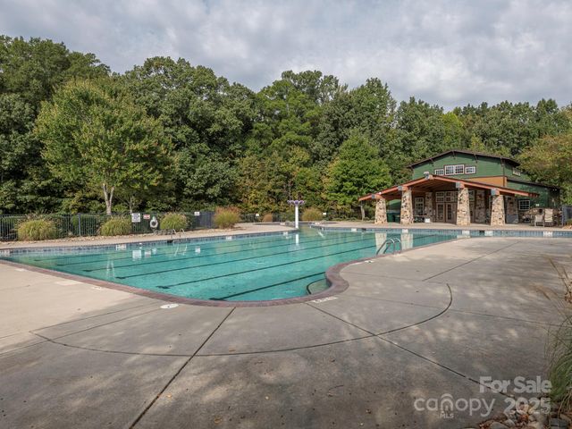 8208 Stourhead Gardens Lane, Waxhaw, NC 28173